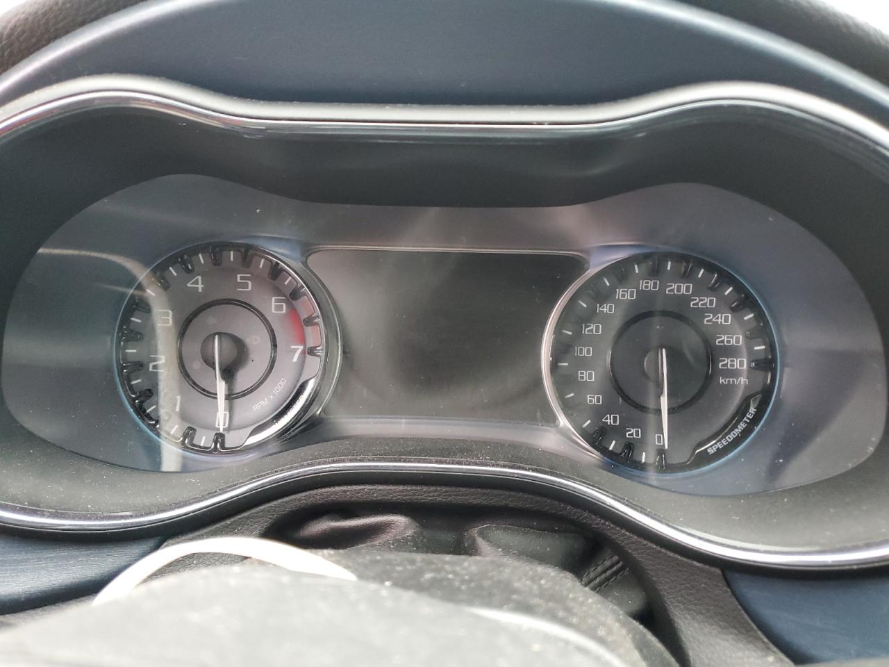 2015 Chrysler 200 S VIN: 1C3CCCBB3FN645651 Lot: 89812345