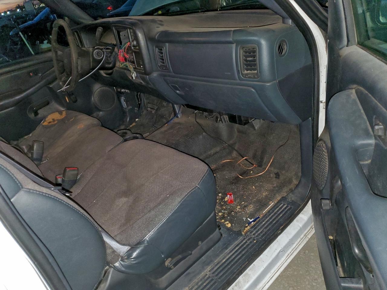 2001 Chevrolet Silverado C1500 VIN: 1GCEC14W01Z307599 Lot: 93789905