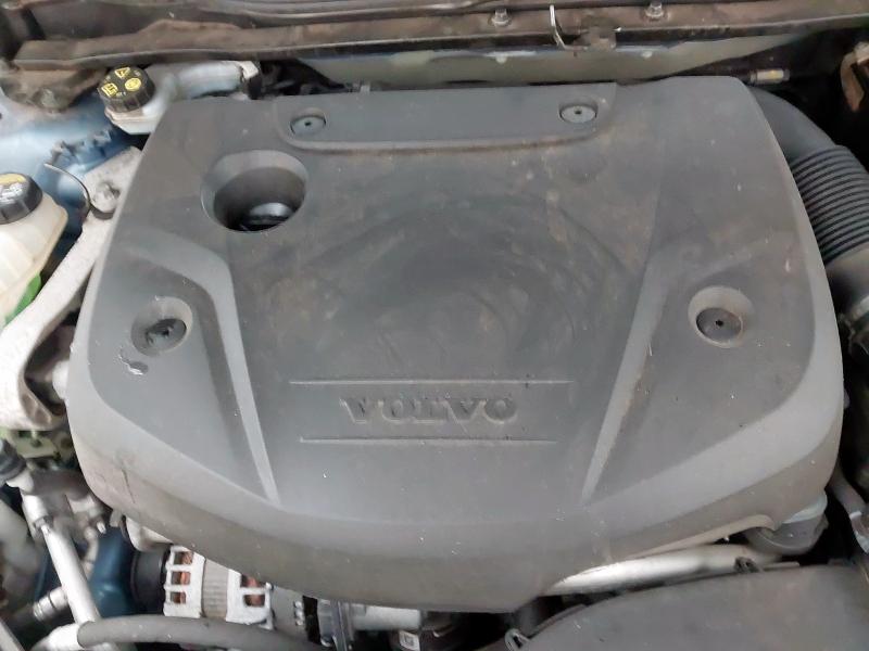 2015 VOLVO V40 D2 [120] CROSS COUNTRY LUX 5DR