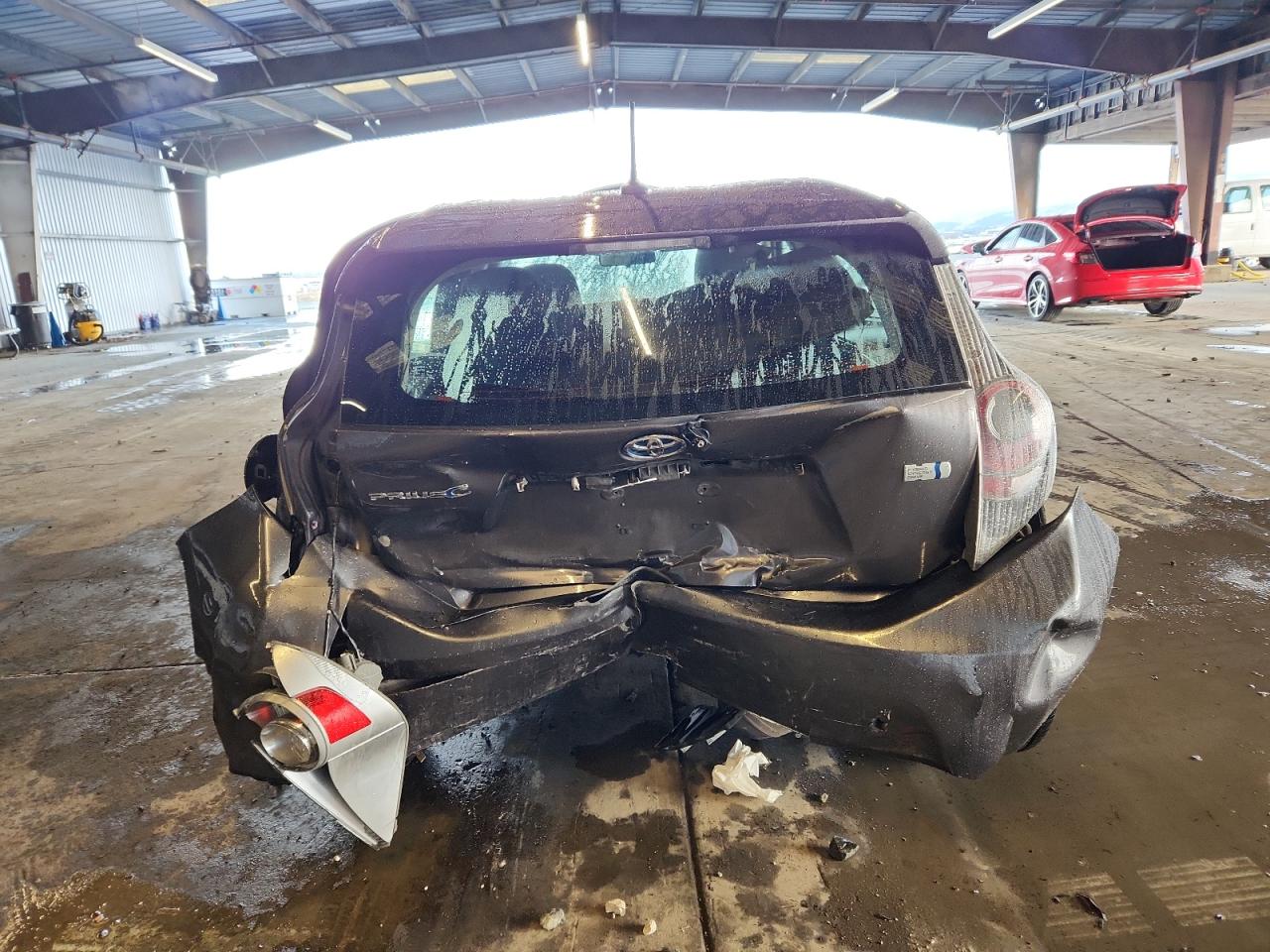 2013 Toyota Prius C VIN: JTDKDTB33D1053359 Lot: 93051755