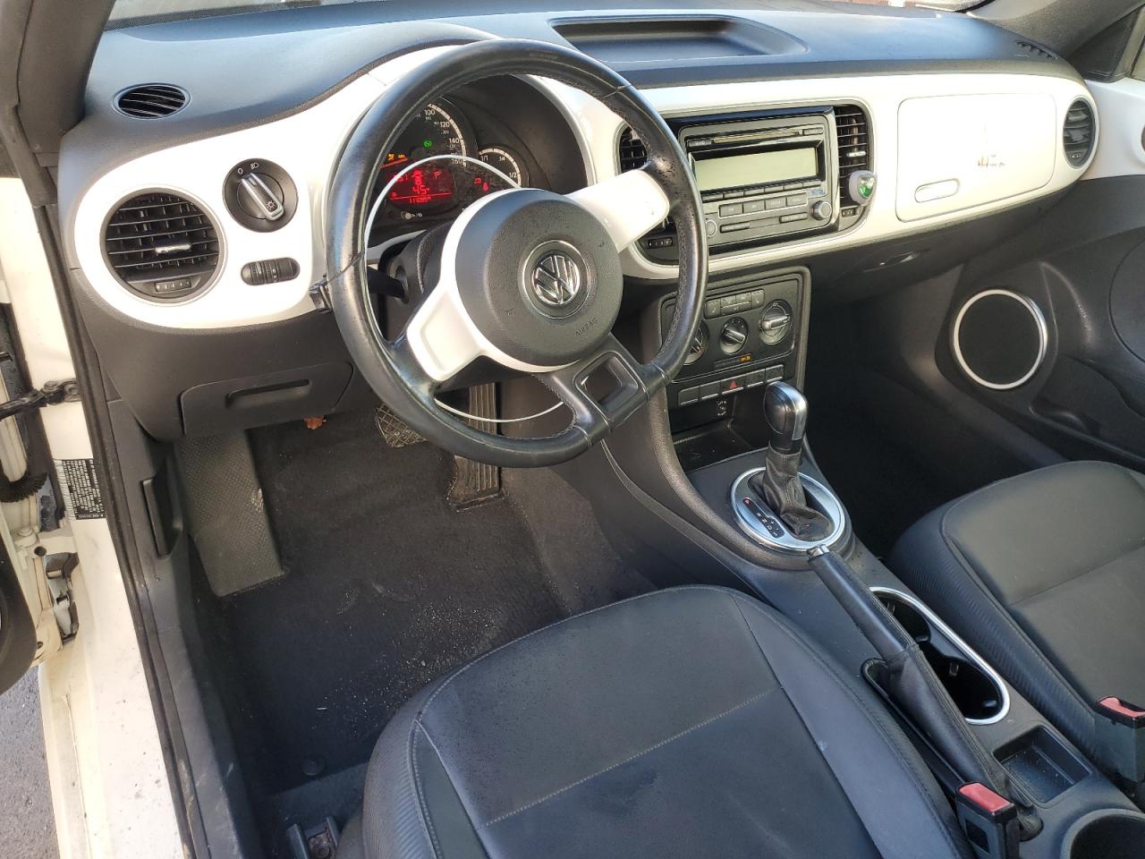 2013 Volkswagen Beetle VIN: 3VW5X7AT5DM824949 Lot: 91112025