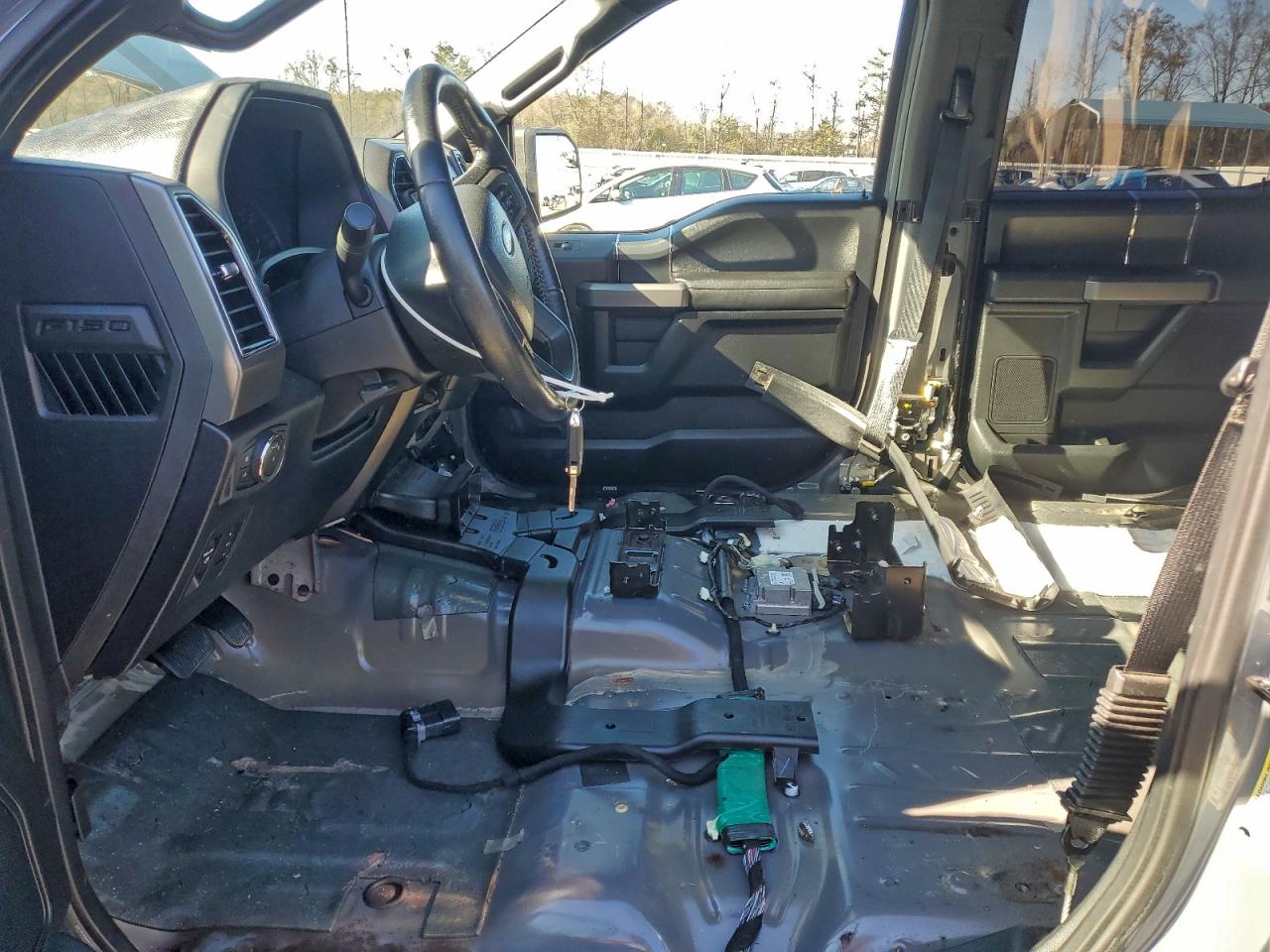 2019 Ford F150 Supercrew VIN: 1FTEW1E41KFA33403 Lot: 94000365