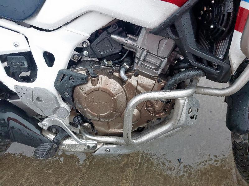 2018 HONDA CRF 1000 A2-J 