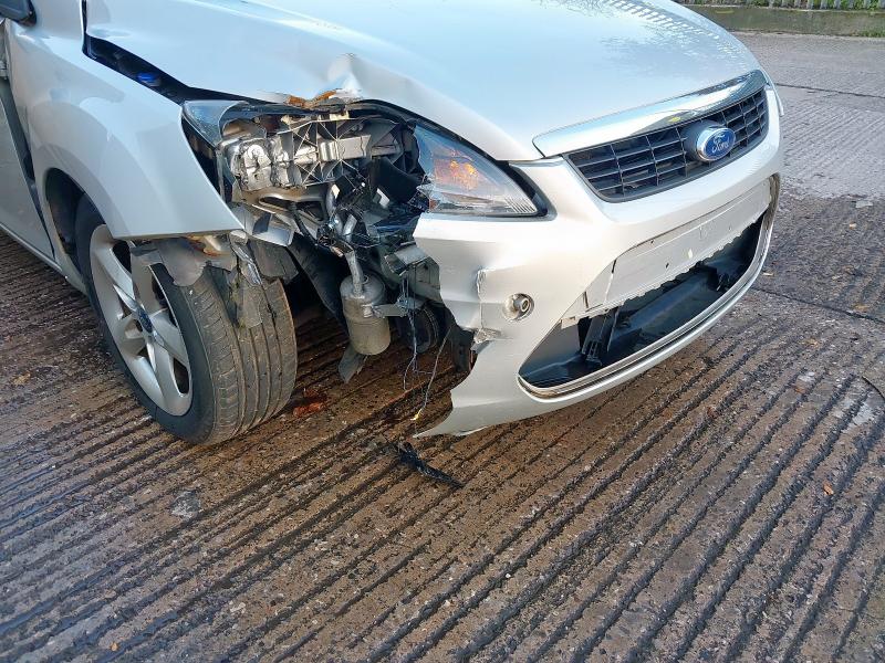 2009 FORD FOCUS 1.6 ZETEC 5DR