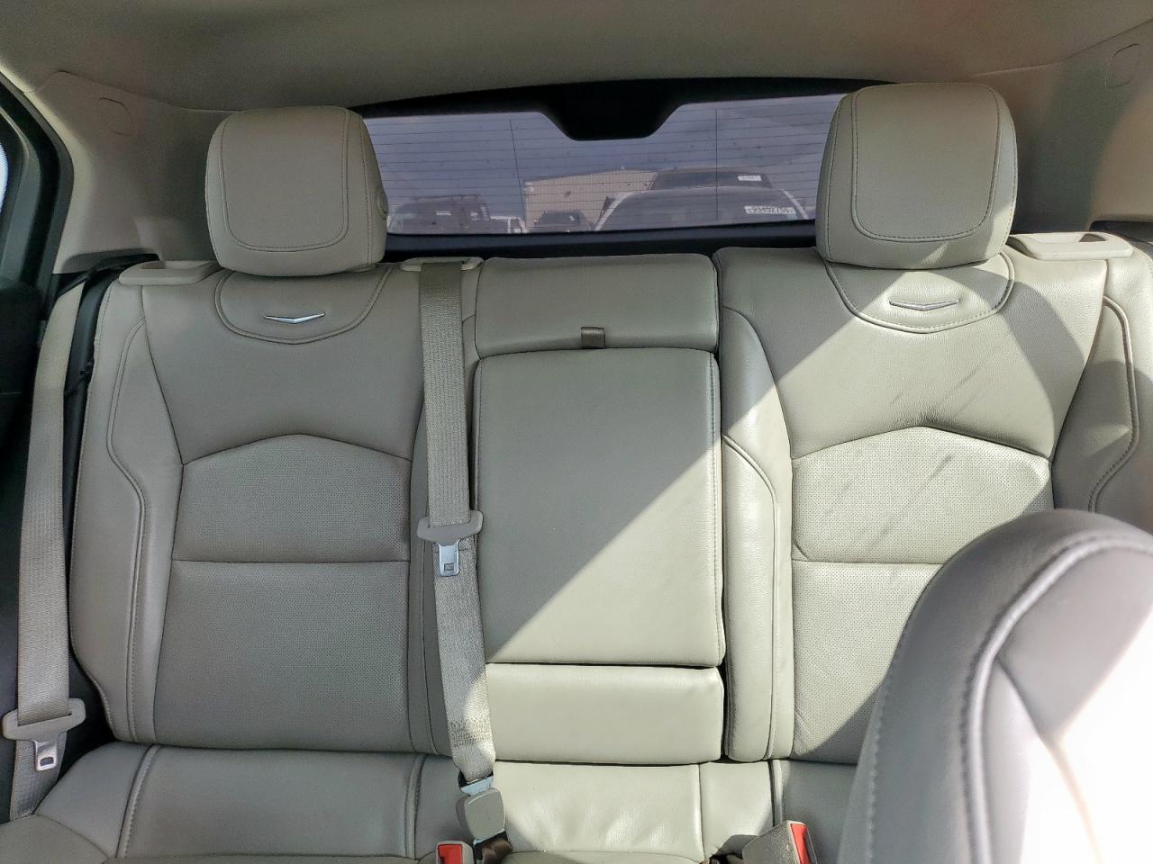 2019 Cadillac Xt4 Premium Luxury VIN: 1GYFZCR40KF170392 Lot: 93490275