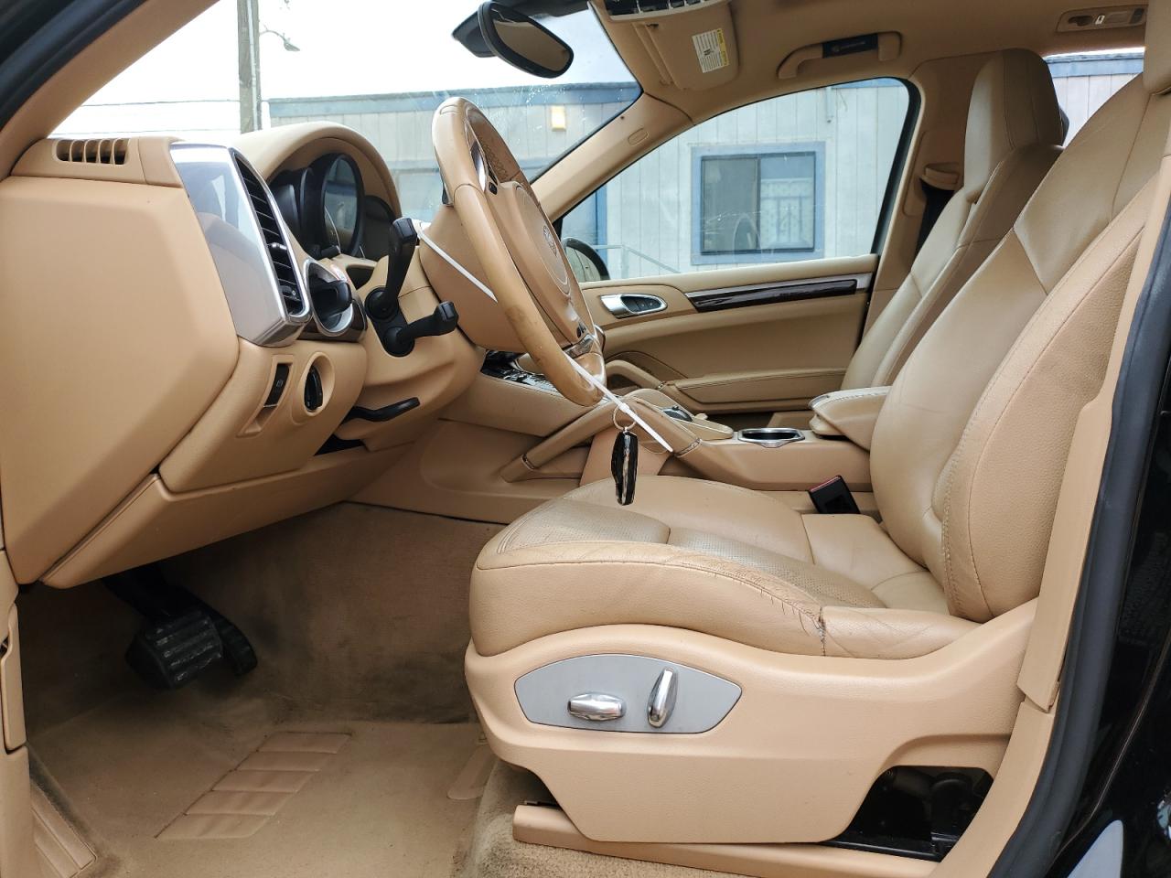 2013 Porsche Cayenne VIN: WP1AA2A25DLA00740 Lot: 93113865