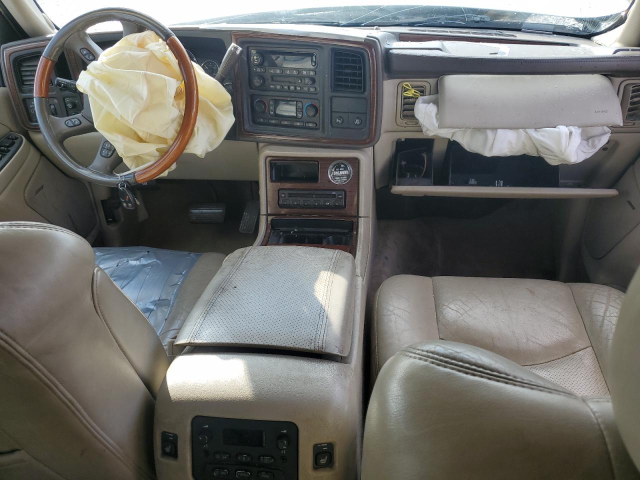 2004 Cadillac Escalade Luxury VIN: 1GYEK63N54R231837 Lot: 92447235