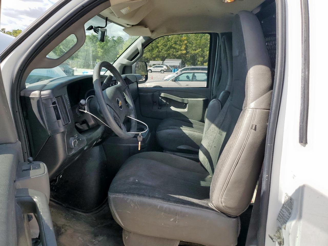 2021 Chevrolet Express Cargo 2500 1 VIN: 1GCWGAF72M1194434 Lot: 92620845