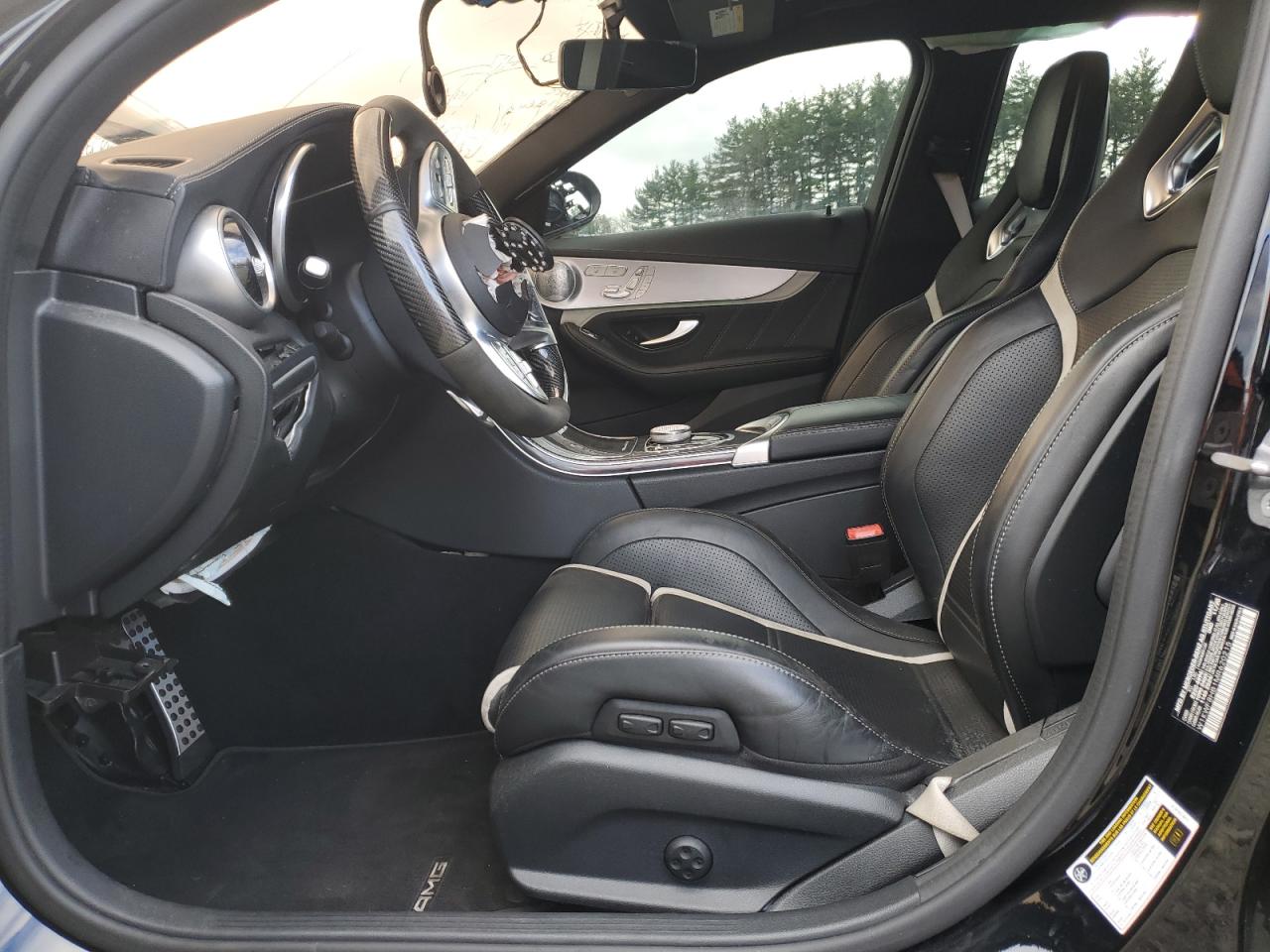 Фото: W1KWF8HB1MR620215