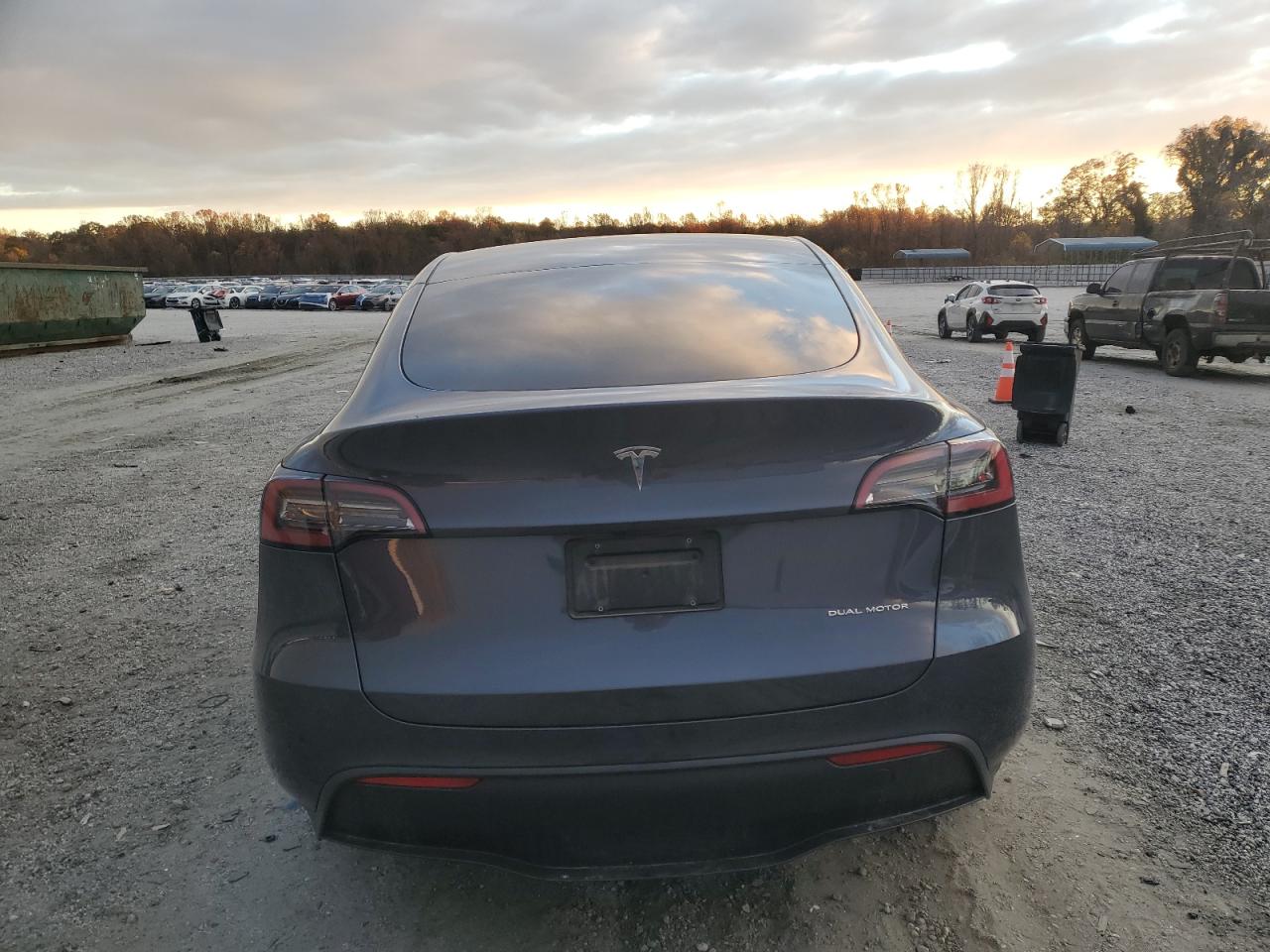 2023 Tesla Model Y VIN: 7SAYGDEE5PA105915 Lot: 91557295