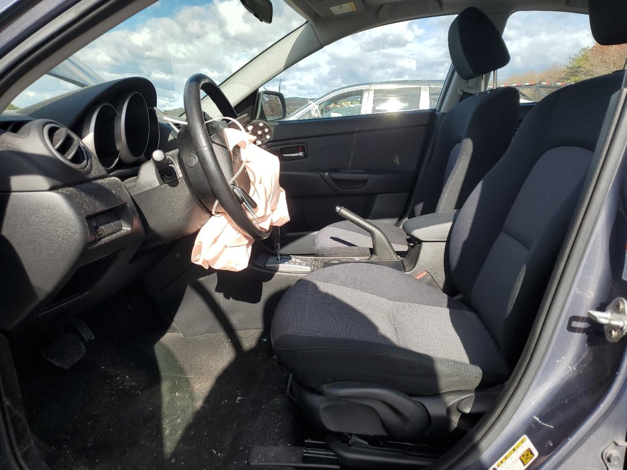 2008 Mazda 3 I VIN: JM1BK32G181140157 Lot: 91383075