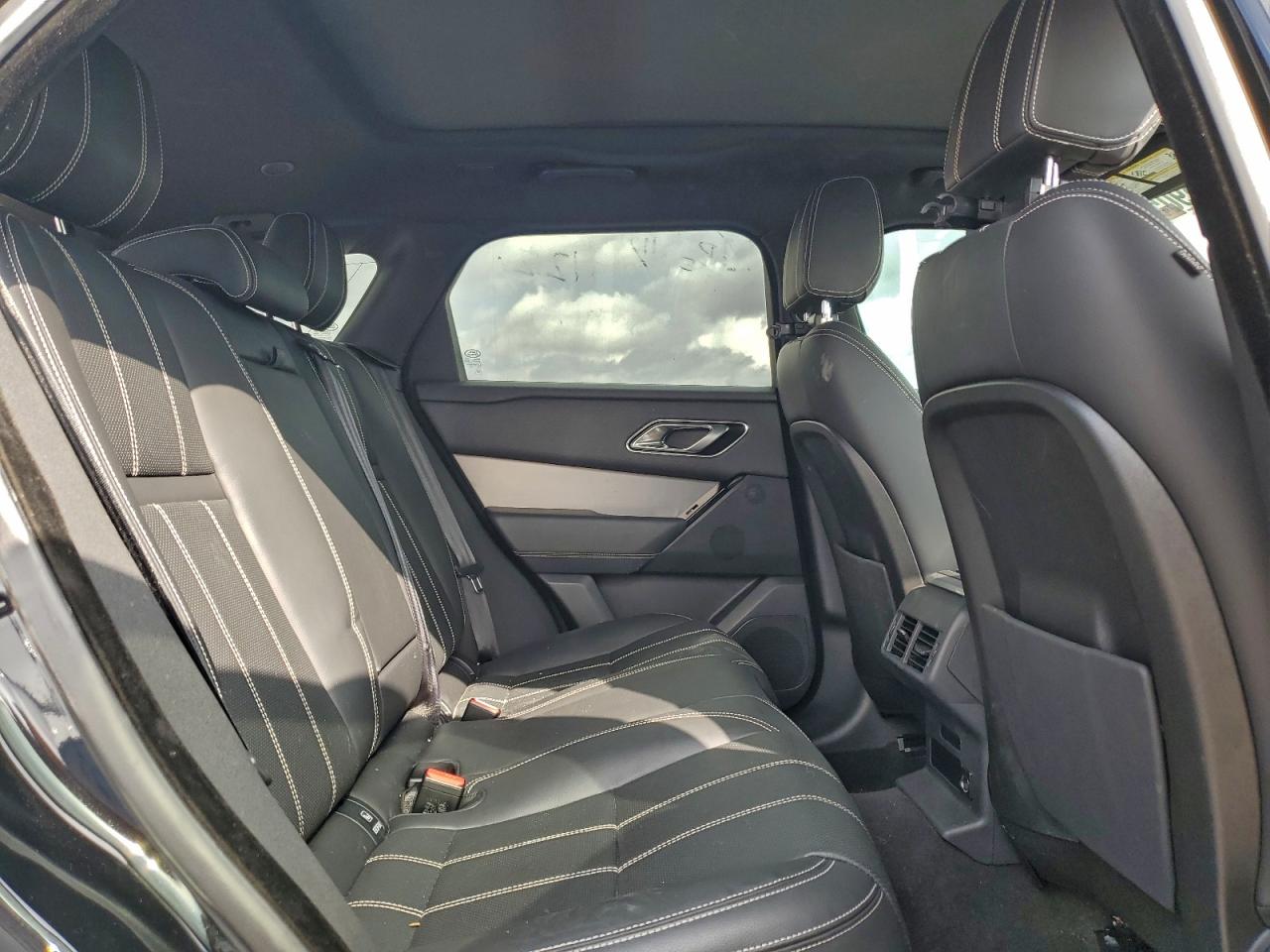 2021 Land Rover Range Rover Velar R-Dynamic S VIN: SALYT2EX3MA313631 Lot: 92945905