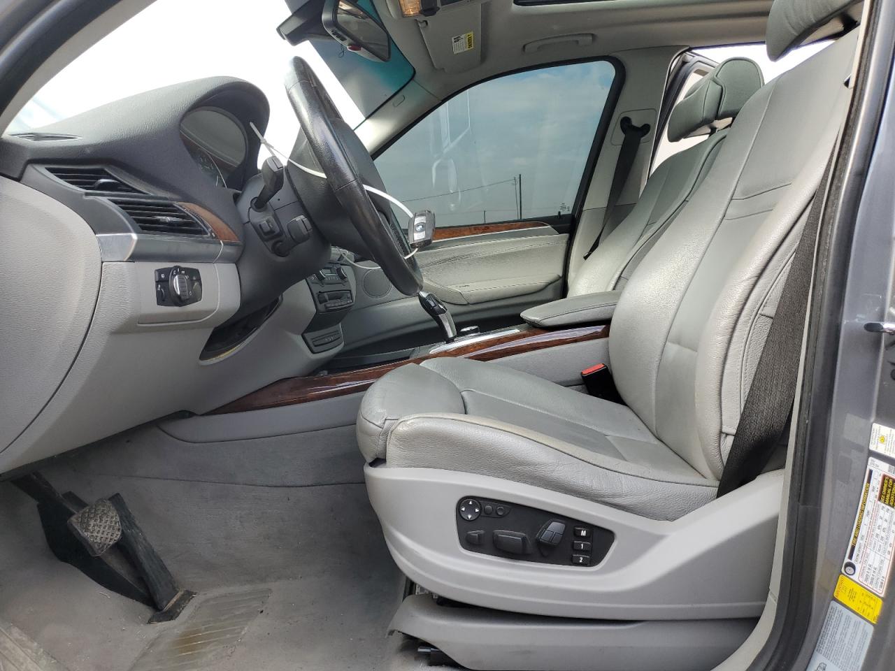 2007 BMW X5 3.0I VIN: 4USFE43587LY76215 Lot: 92941175