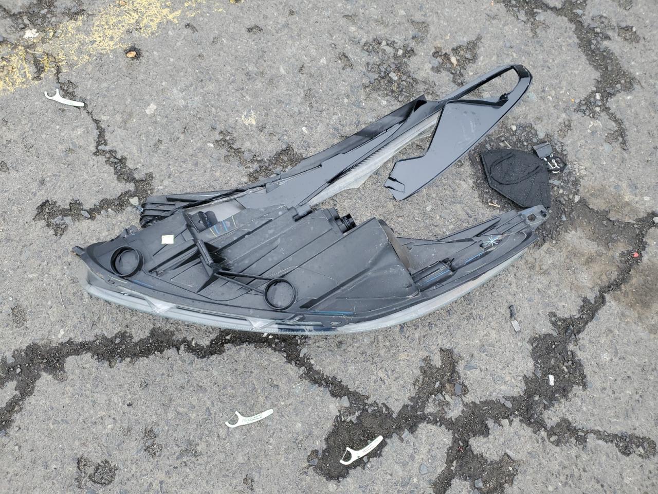 2018 Ford Fiesta S VIN: 3FADP4TJ3JM107900 Lot: 93658515