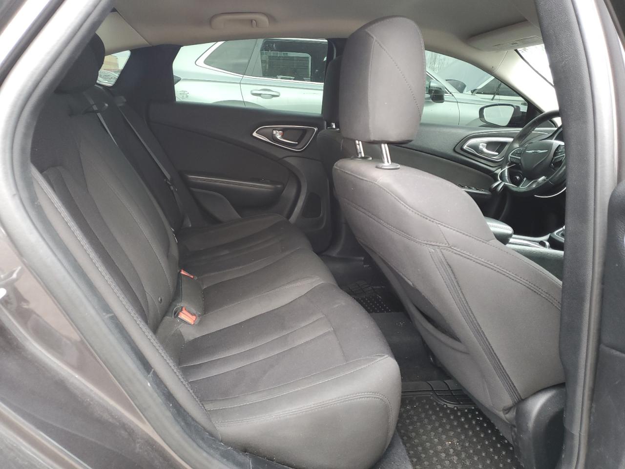 2015 Chrysler 200 Limited VIN: 1C3CCCAB6FN506731 Lot: 92703375