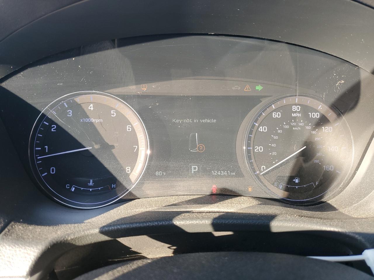 2015 Hyundai Genesis 5.0L VIN: KMHGN4JFXFU078521 Lot: 92634105