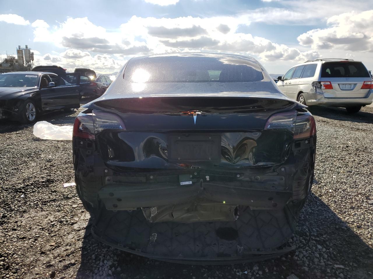 2018 Tesla Model 3 VIN: 5YJ3E1EA4JF172301 Lot: 93027975