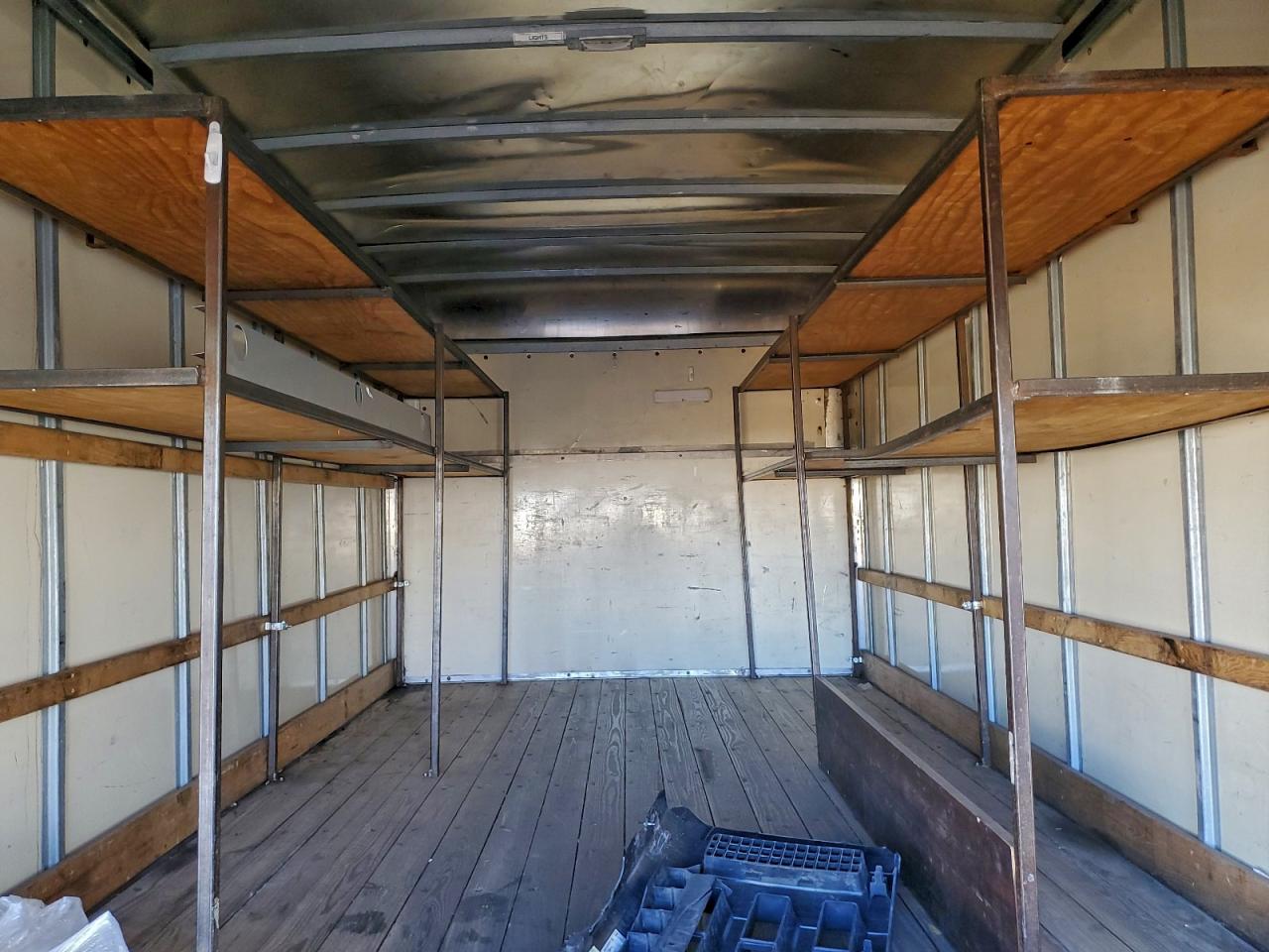 2015 Ford E350 Box Truck VIN: 1FDWE3FL8FDA04700 Lot: 92672485