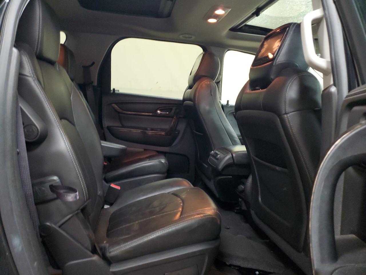 2015 GMC Acadia Denali VIN: 1GKKRTKD1FJ220206 Lot: 92996715