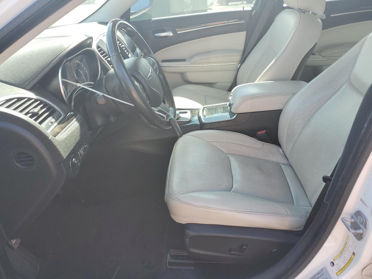 2018 Chrysler 300 Limited VIN: 2C3CCAKG8JH137726 Lot: 91938915