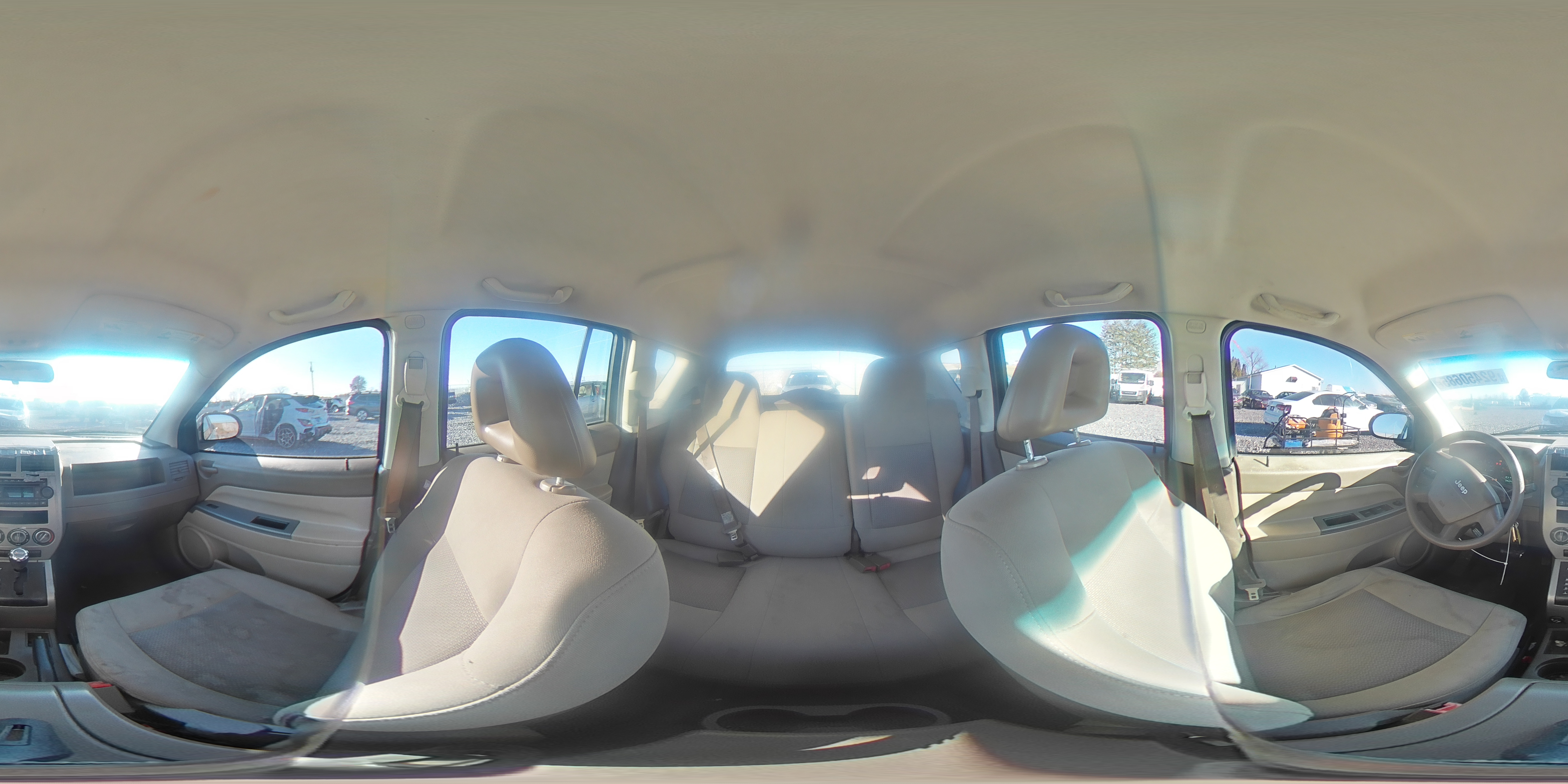 2007 Jeep Compass VIN: 1J8FT47W47D118471 Lot: 92450685