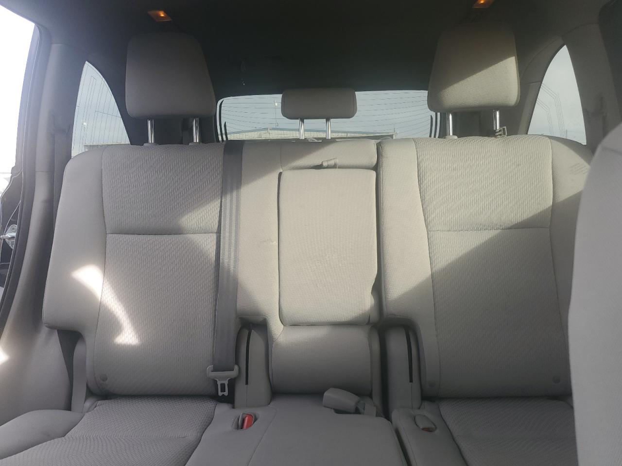 2016 Toyota Highlander Le VIN: 5TDBKRFH4GS328128 Lot: 90745785