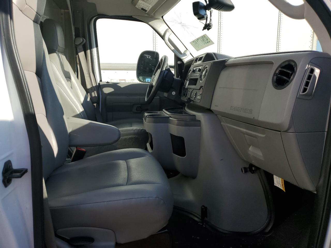 2023 Ford Econoline - Box Truck VIN: 1FDWE3FNXPDD10848 Lot: 92687145