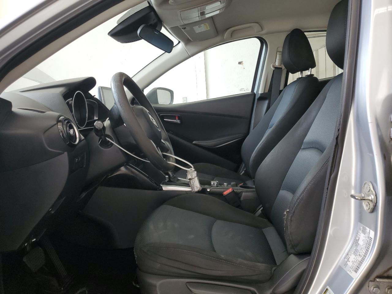 2018 Toyota Yaris Ia VIN: 3MYDLBYV2JY331627 Lot: 92295945