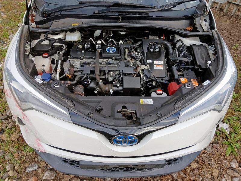 2017 TOYOTA C-HR 1.8 HYBRID DYNAMIC 5DR CVT