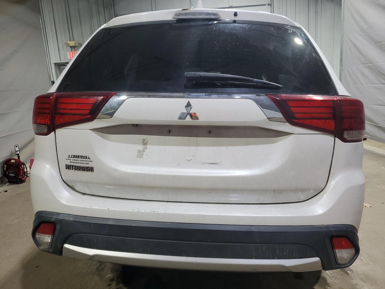 2018 Mitsubishi Outlander Se VIN: JA4AD3A36JZ018092 Lot: 91996125