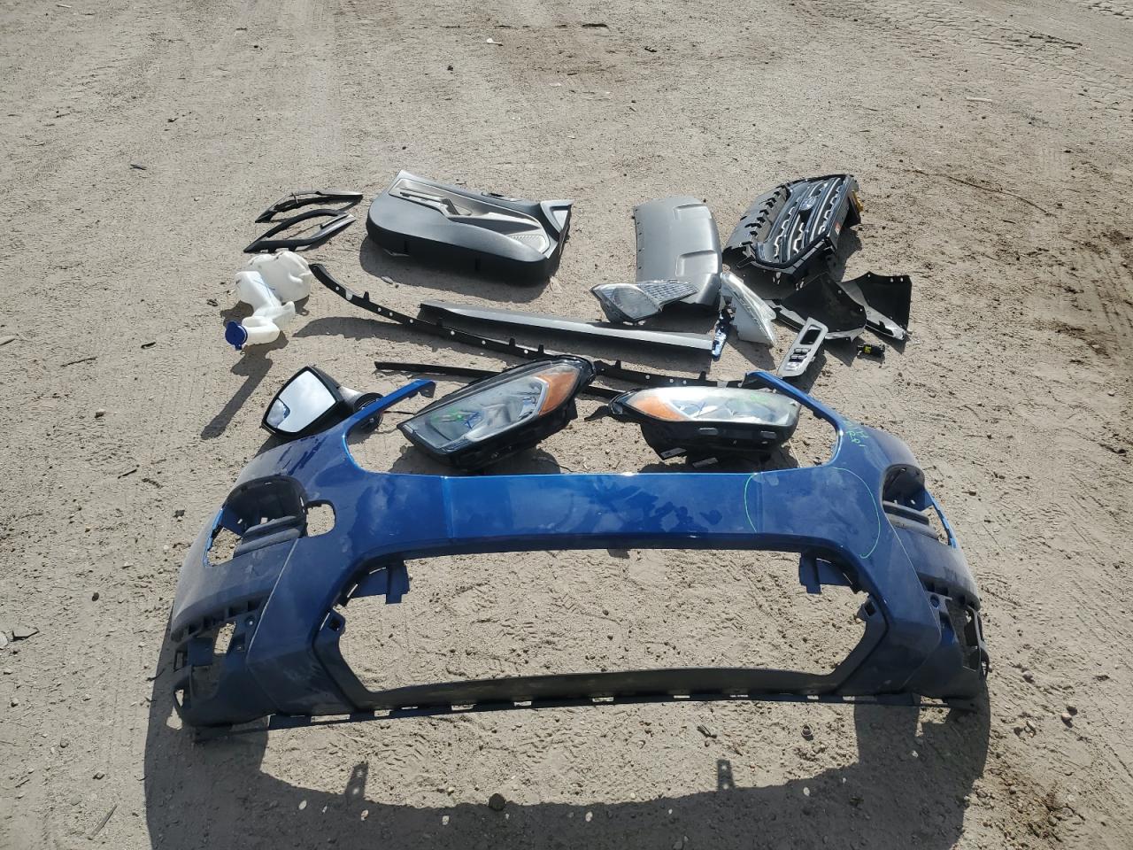 2018 Ford Ecosport S VIN: MAJ3P1RE6JC173640 Lot: 92463735