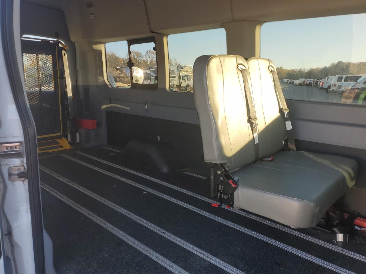 2017 Ford Transit T-350 Hd VIN: 1FBVU4XM3HKB56550 Lot: 92086705