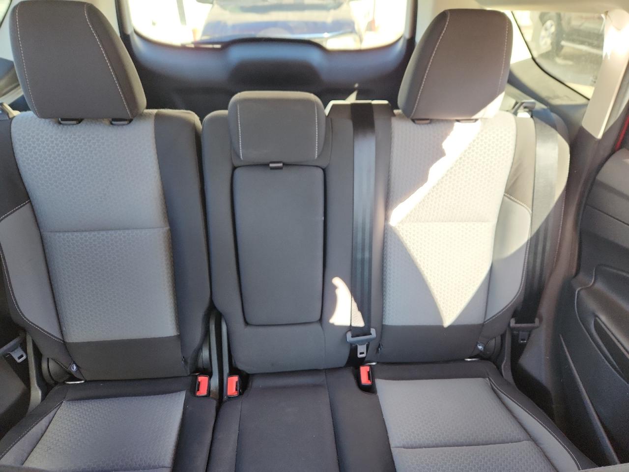 2017 Ford Escape Se VIN: 1FMCU9GD0HUB13302 Lot: 90933525