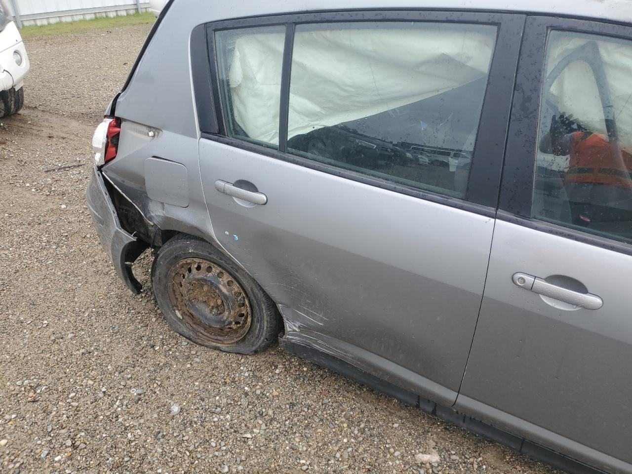 2008 Nissan Versa S VIN: 3N1BC13E68L451349 Lot: 91813135