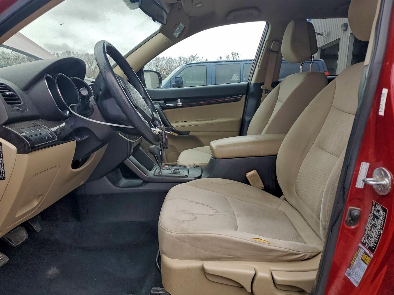 2011 Kia Sorento Base VIN: 5XYKT3A12BG022068 Lot: 94239205