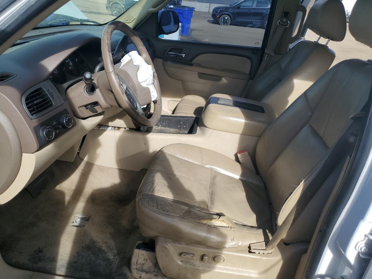 2010 Chevrolet Tahoe K1500 Lt VIN: 1GNUKBE0XAR193990 Lot: 92861375