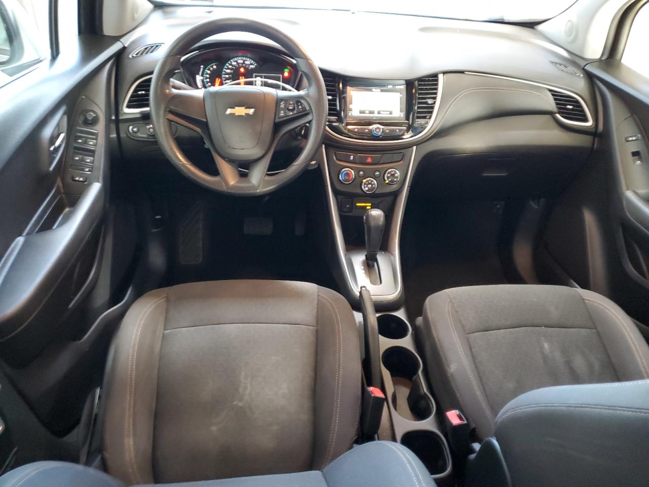2017 Chevrolet Trax Ls VIN: KL7CJNSB8HB101628 Lot: 92804675