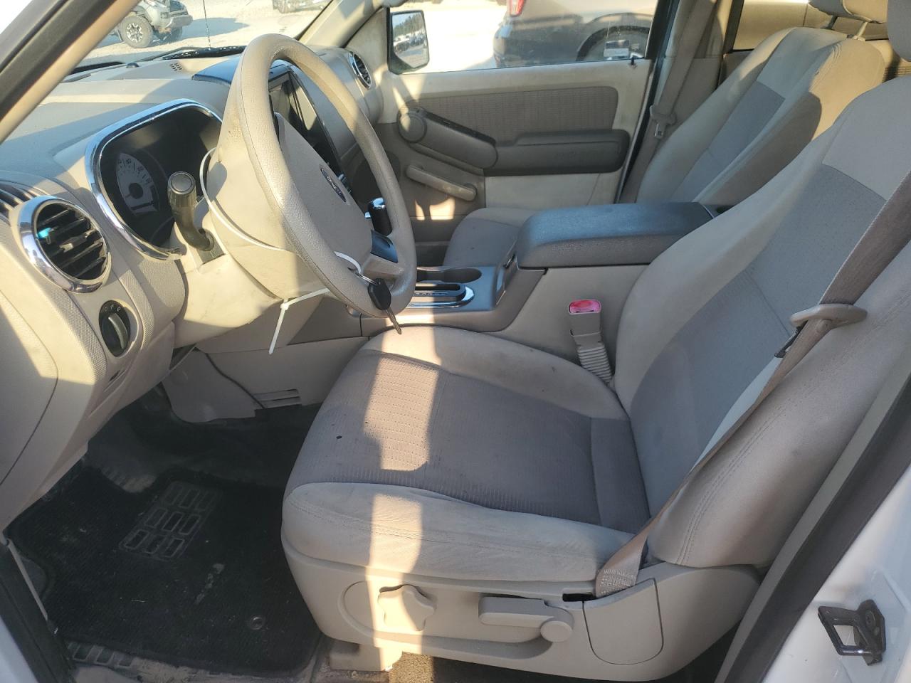 2007 Ford Explorer Sport Trac Xlt VIN: 1FMEU31K57UA25762 Lot: 92862075