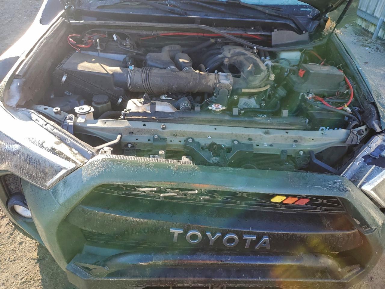 2020 Toyota 4Runner Sr5/Sr5 Premium VIN: JTEBU5JR6L5759858 Lot: 93681655