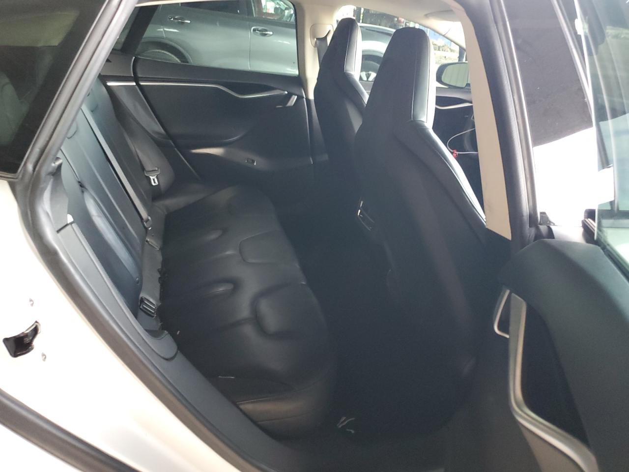 2013 Tesla Model S VIN: 5YJSA1CN2DFP17462 Lot: 92091955