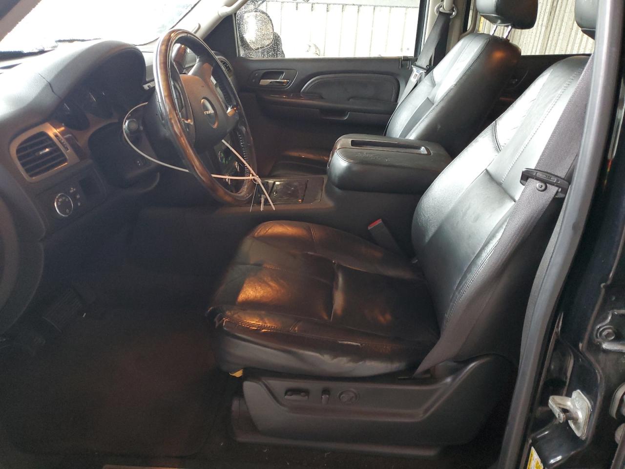 2009 GMC Yukon Denali VIN: 1GKFK03279R266436 Lot: 93072835