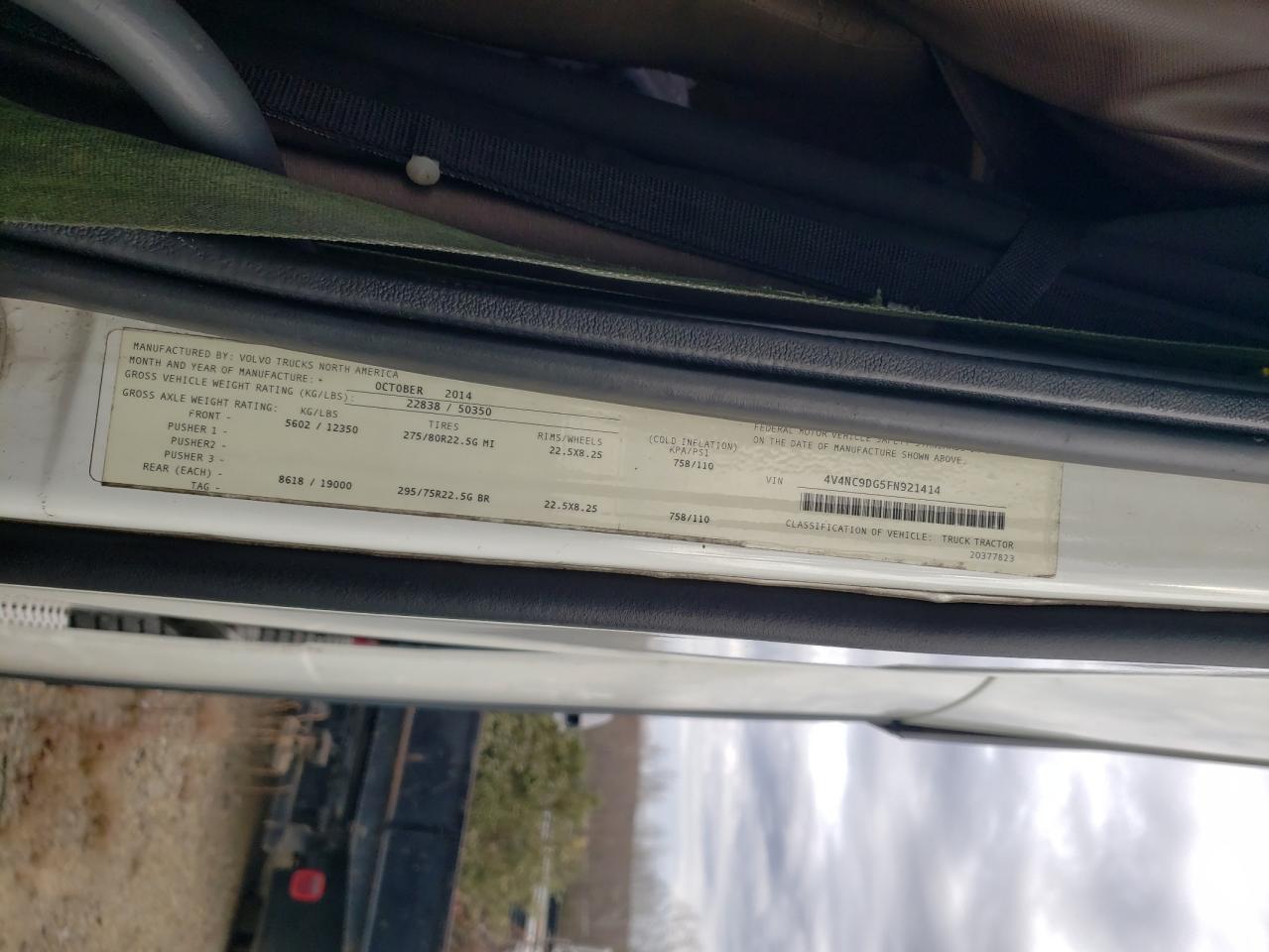 2015 Volvo Vn Vnl VIN: 4V4NC9DG5FN921414 Lot: 93292915