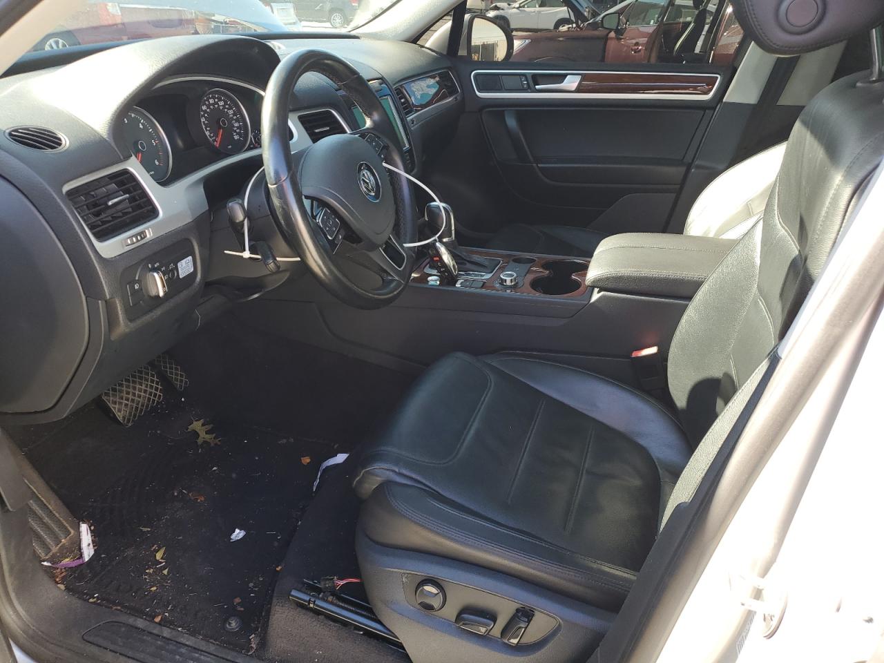 2014 Volkswagen Touareg V6 Tdi VIN: WVGEP9BPXED012054 Lot: 91861475