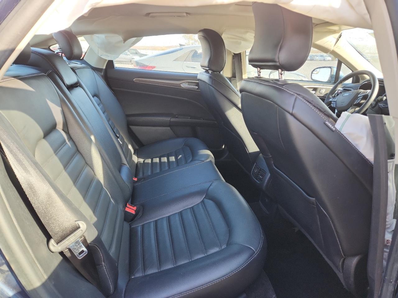 2018 Ford Fusion Se VIN: 3FA6P0HD7JR153561 Lot: 92323615