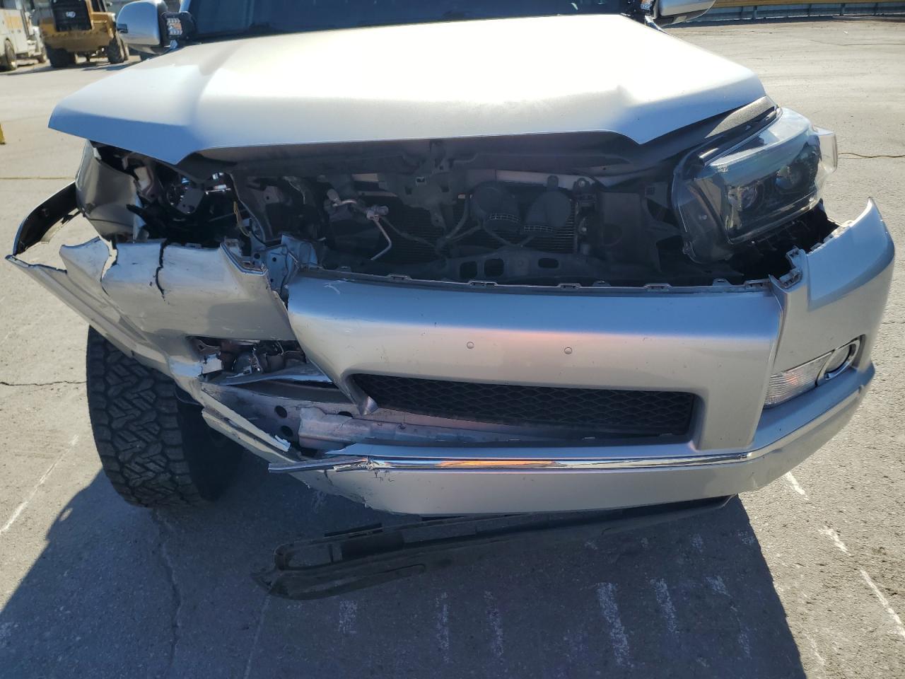 2011 Toyota 4Runner Sr5 VIN: JTEBU5JR5B5069579 Lot: 92116825