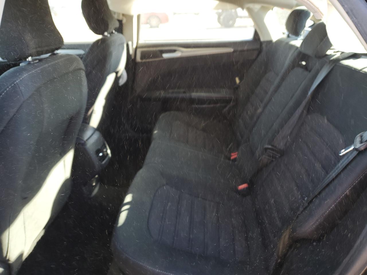 2019 Ford Fusion Se VIN: 3FA6P0LU6KR257662 Lot: 92248095