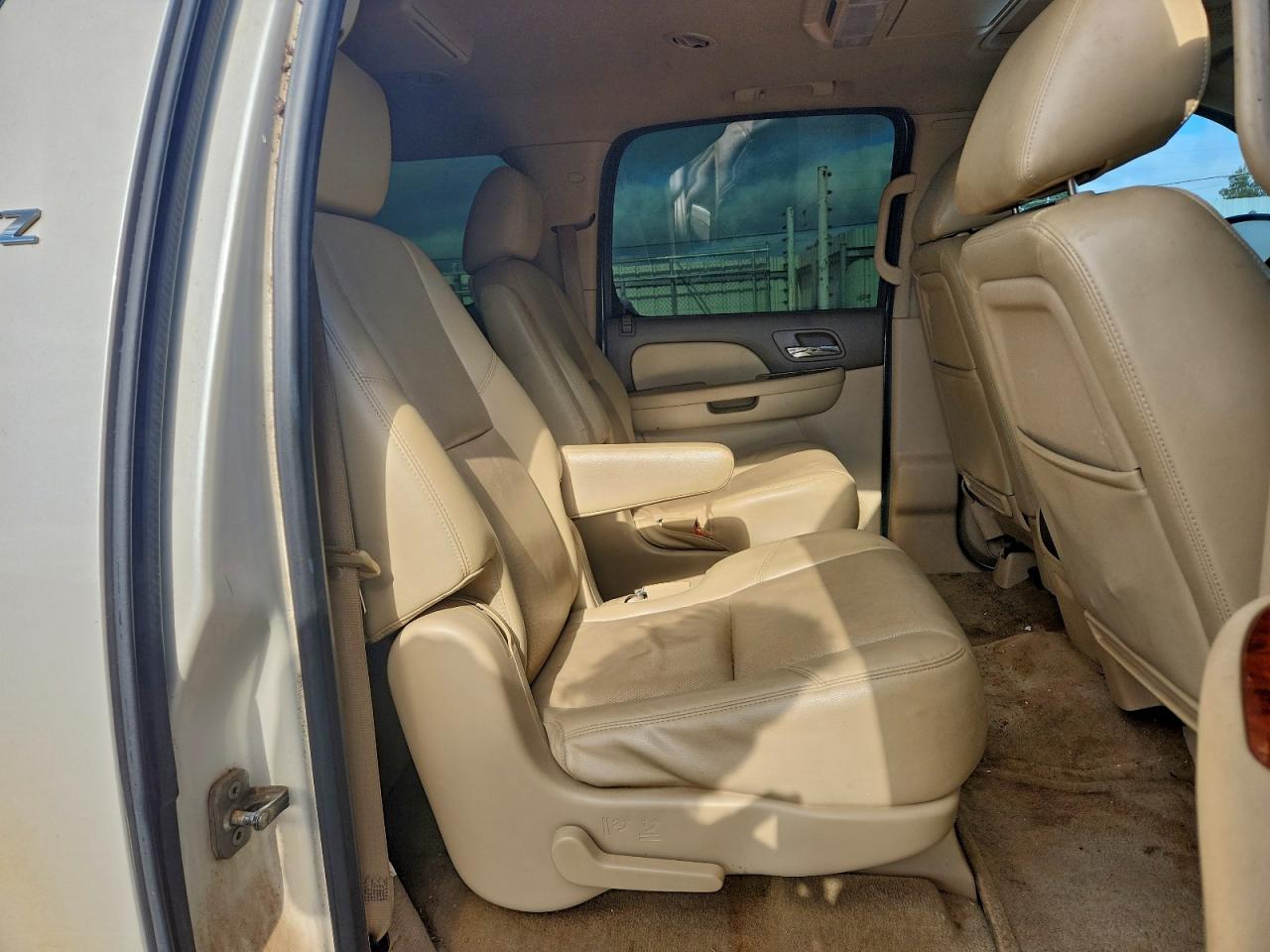 2013 Chevrolet Suburban C1500 Ltz VIN: 1GNSCKE05DR364086 Lot: 93986465