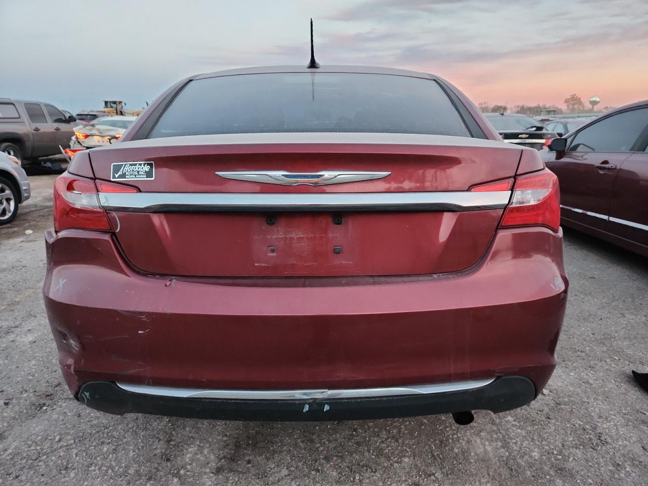 2011 Chrysler 200 Touring VIN: 1C3BC1FB0BN590242 Lot: 91850985