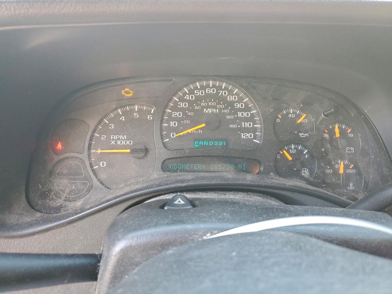 2004 GMC Yukon VIN: 1GKEK13V64J305049 Lot: 94807775