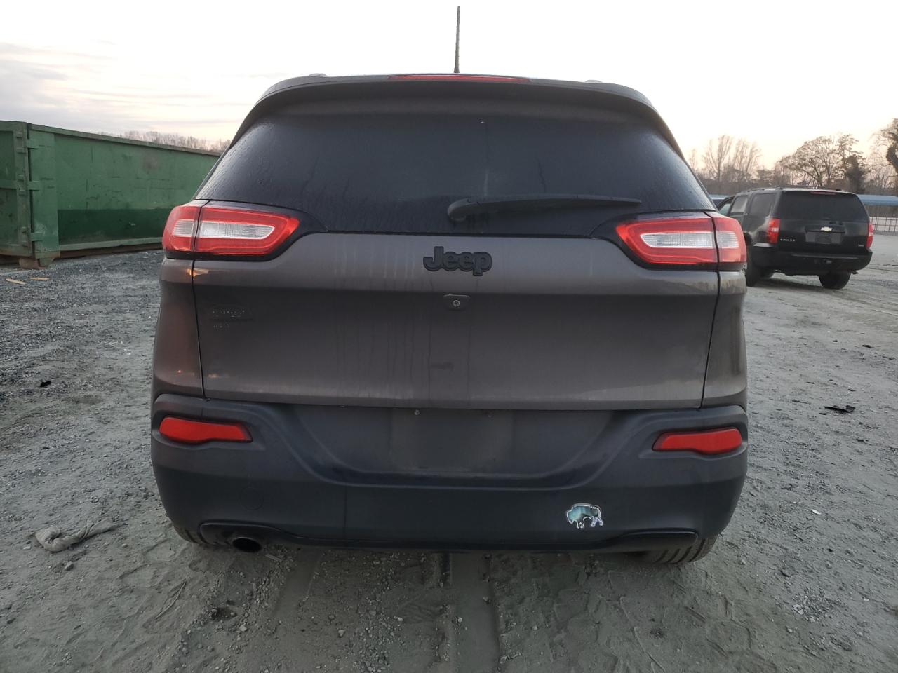 2018 Jeep Cherokee Latitude VIN: 1C4PJLCB3JD537692 Lot: 92760055